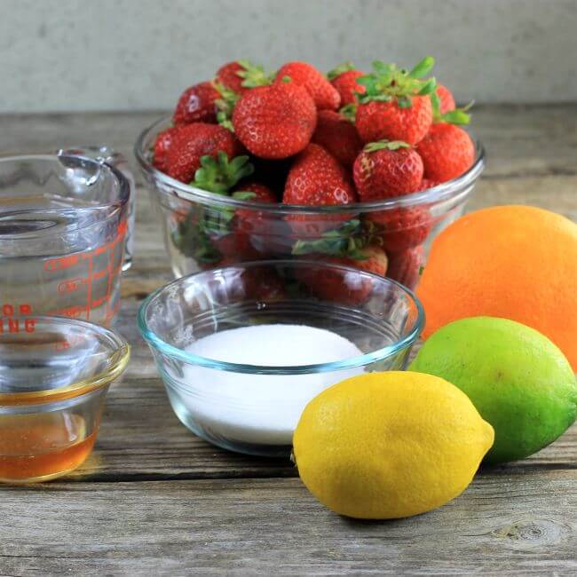 Ingredients for the Italian ice.