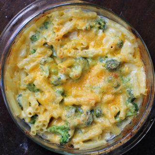 baked macaroni and cheese with broccoli