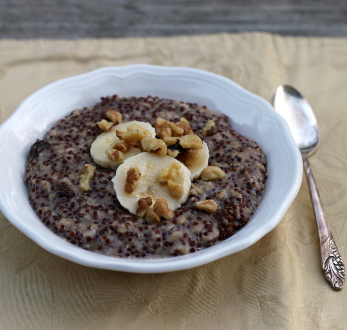 Quinoa oatmeal porridge