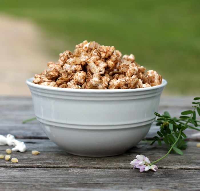 Skillet granola popcorn