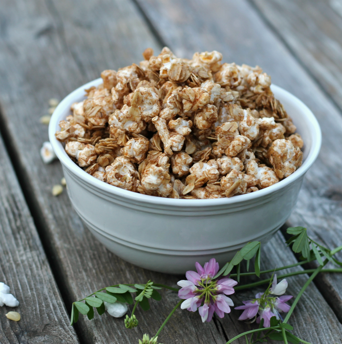 Skillet granola popcorn