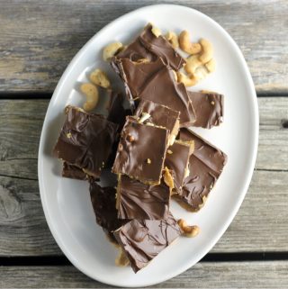 Easy Chocolate Topped Cashew Toffee