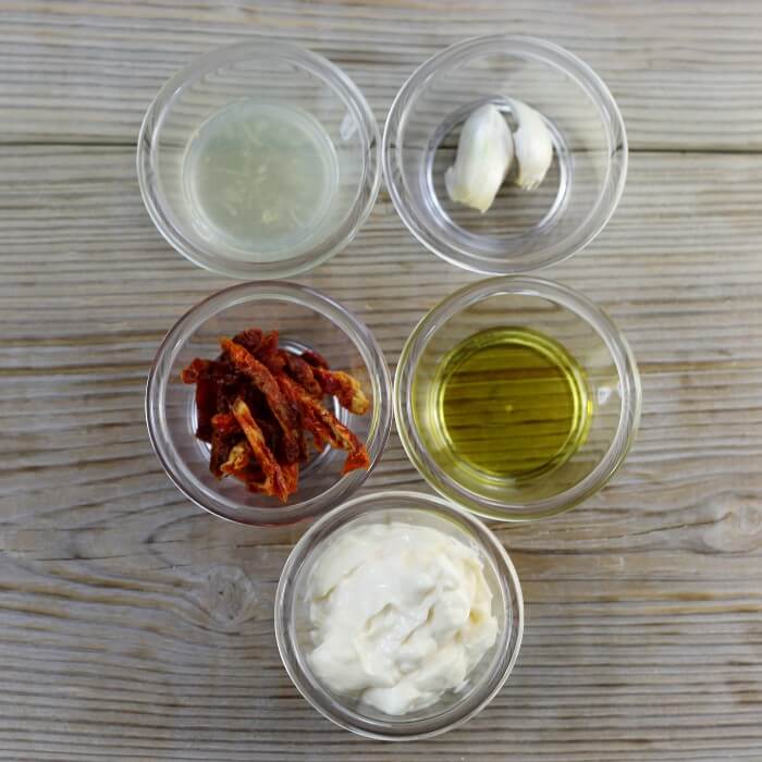 Ingredients for aioli.