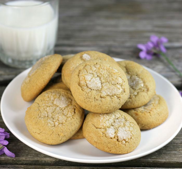Soft honey cookies are a simple cookie with a touch of honey that is super soft and a bit chewy.