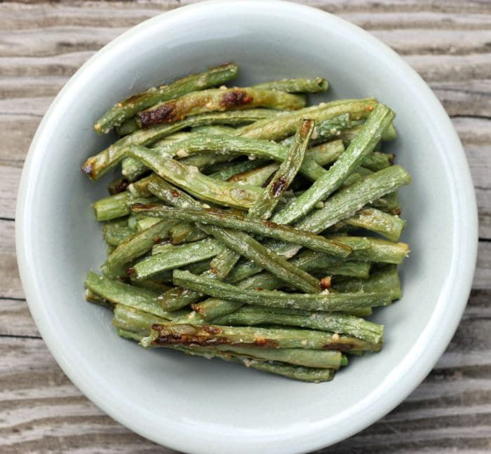 Roasted Parmesan green beans simple and delicious green beans the whole family will love.