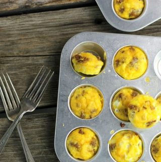 Mini Breakfast Casserole Muffins made with hashbrown, eggs, breakfast sausage, and cheddar cheese little bites for breakfast.