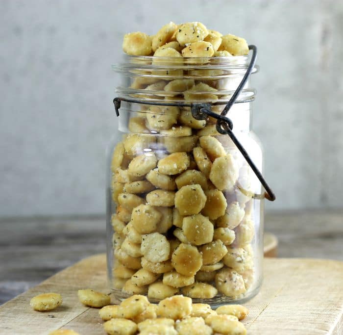 Italian Parmesan Oyster Crackers