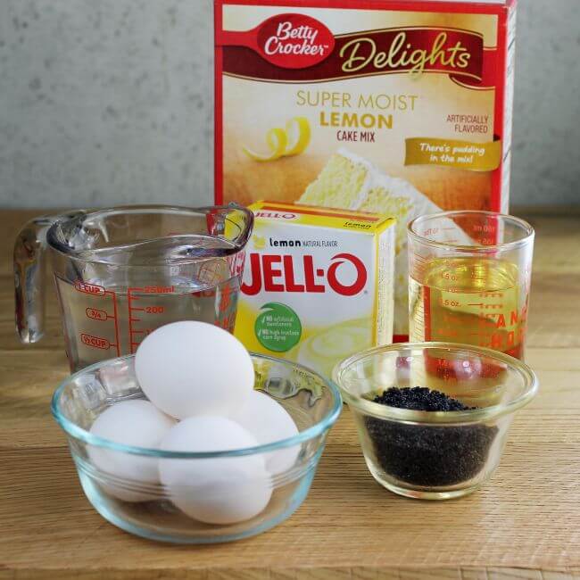 Ingredients for the lemon bread.