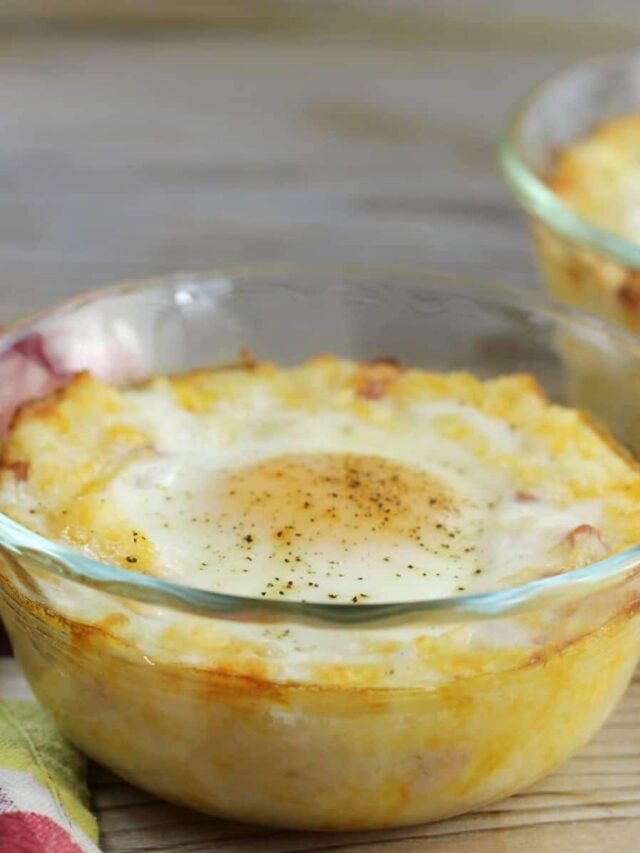 Baked leftover mashed potato with and egg.